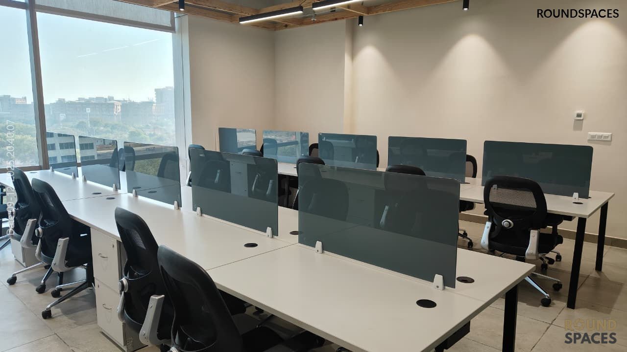 coworking spaces greater noida10_09_12_2025_Roundspaces