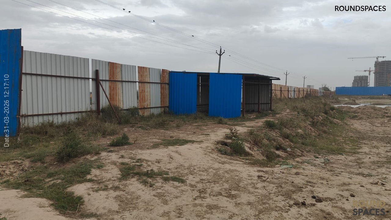 100-Acres-township-for-sale6_31_03_2026_Roundspaces