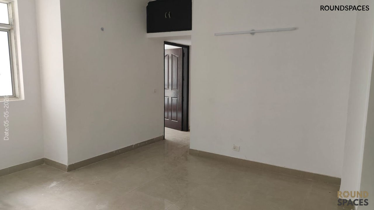 Casa-grand-flat-for-sale3_05_05_2026_Roundspaces 2BHK Flat for Sale – Casa Grand 2, Chi-5, Greater Noida