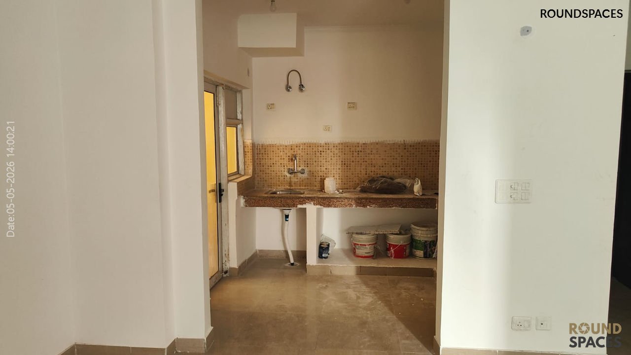 Casa-grand-flat-for-sale4_05_05_2026_Roundspaces 2BHK Flat for Sale – Casa Grand 2, Chi-5, Greater Noida