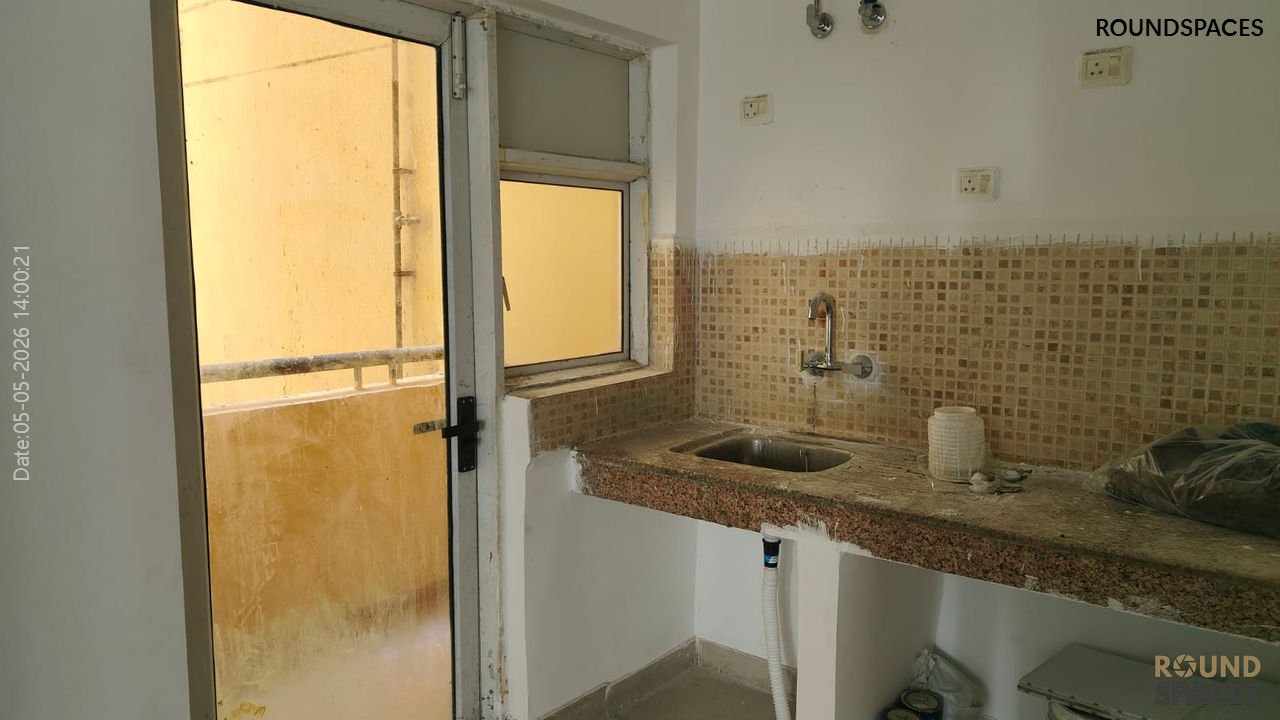 Casa-grand-flat-for-sale5_05_05_2026_Roundspaces 2BHK Flat for Sale – Casa Grand 2, Chi-5, Greater Noida