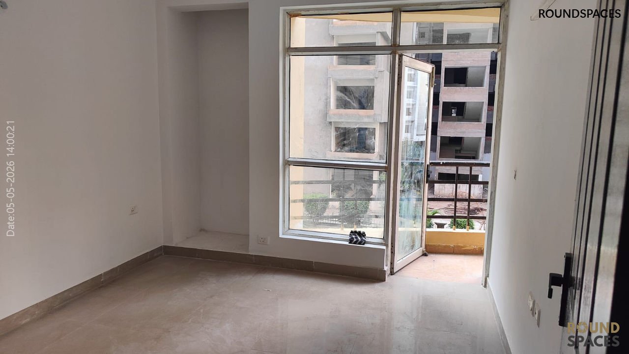 Casa-grand-flat-for-sale6_05_05_2026_Roundspaces 2BHK Flat for Sale – Casa Grand 2, Chi-5, Greater Noida