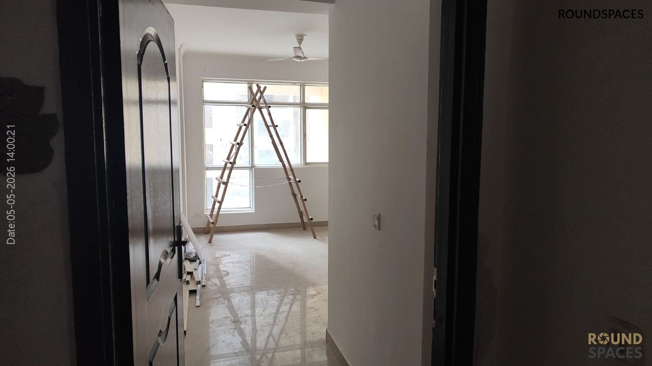 Casa-grand-flat-for-sale_05_05_2026_Roundspaces 2BHK Flat for Sale – Casa Grand 2, Chi-5, Greater Noida