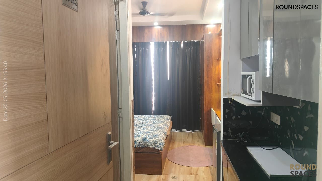 Kaveri-city-center-studio-on-rent1_20_05_2026_Roundspaces Premium Studio Apartment for Rent in Kaveri City Center, Delta-1, Greater Noida
