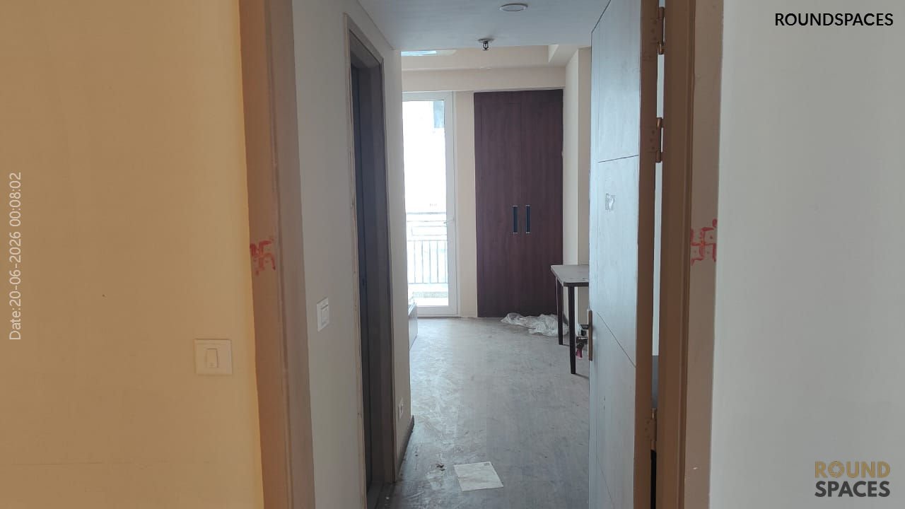 Studio Apartment for Sale – Omaxe ITC, Greater Noida | 541 Sq.ft