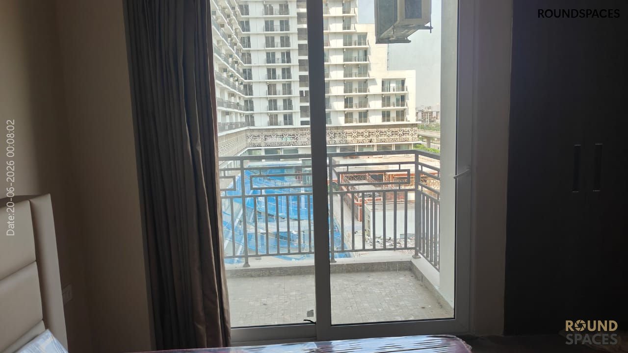 Studio Apartment for Sale – Omaxe ITC, Greater Noida | 541 Sq.ft