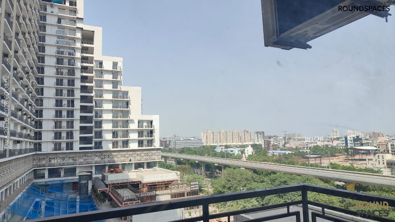 Studio Apartment for Sale – Omaxe ITC, Greater Noida | 541 Sq.ft